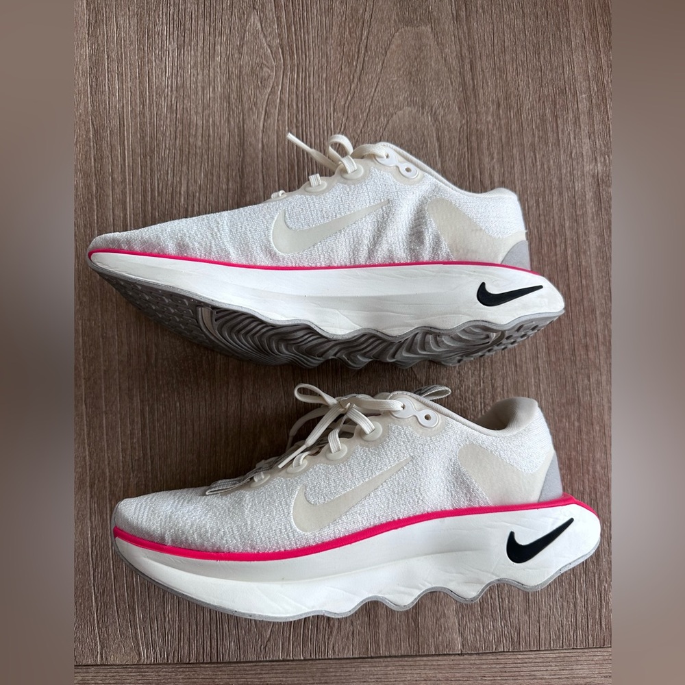 Nike Motiva Walking Athletic Shoes Pale Ivory/Pink Womens 10 - Picture 2 of 14